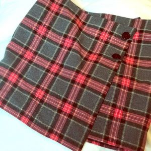 Skirt  From H&M Never Worn ❤️